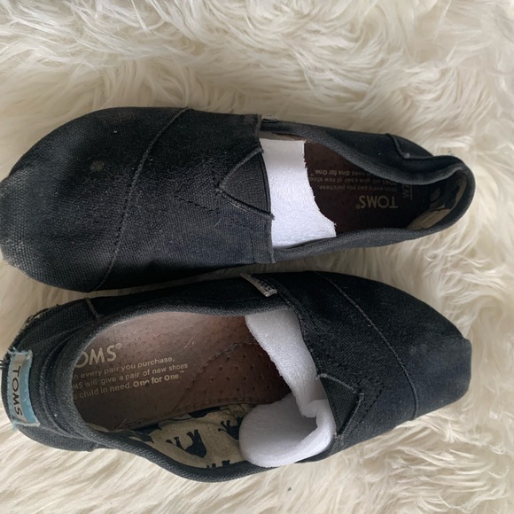 Toms - Picture 7 of 8